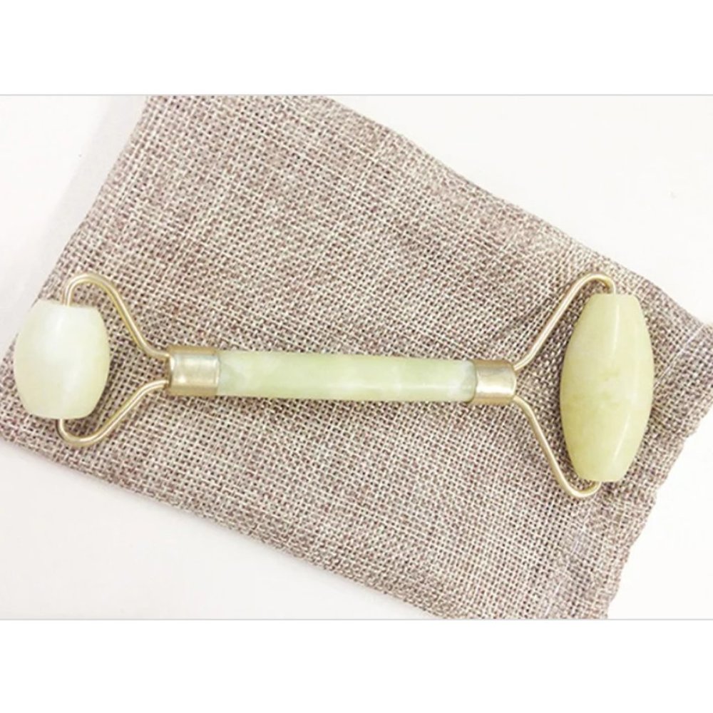 *NWT* Jade Face Roller
